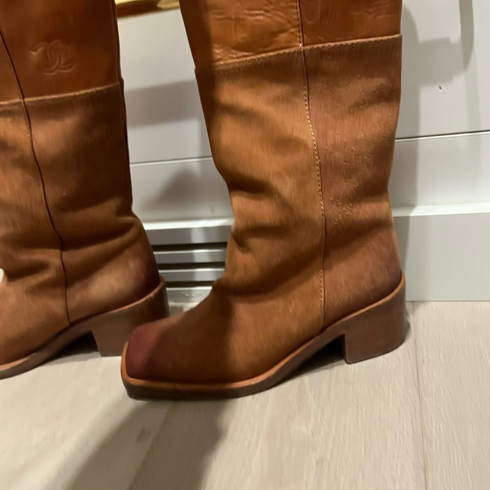 CHANEL Women's Tan Leather Heeled Boots - Picture 3 of 7